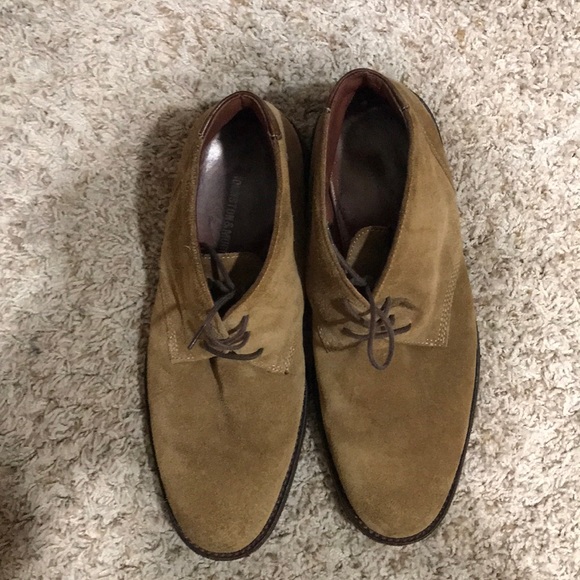 Johnston and Murphy Suede Chukka Boots - Picture 3 of 6